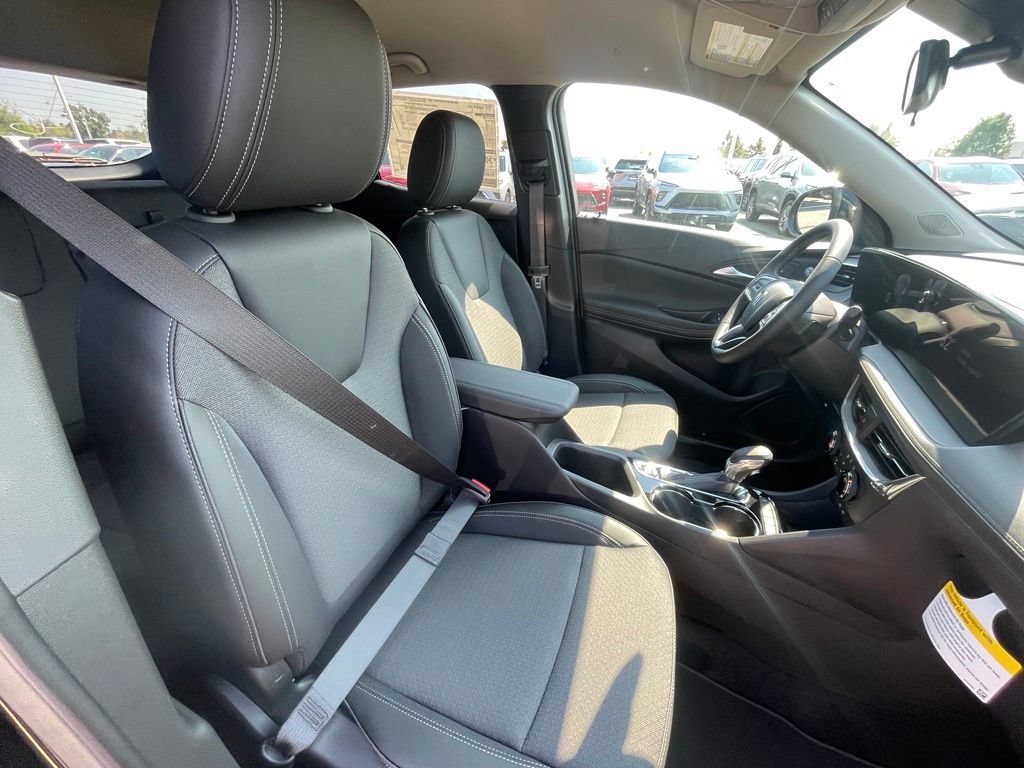 New 2026 Buick Encore GX Preferred w/ Comfort Package FWD image 28