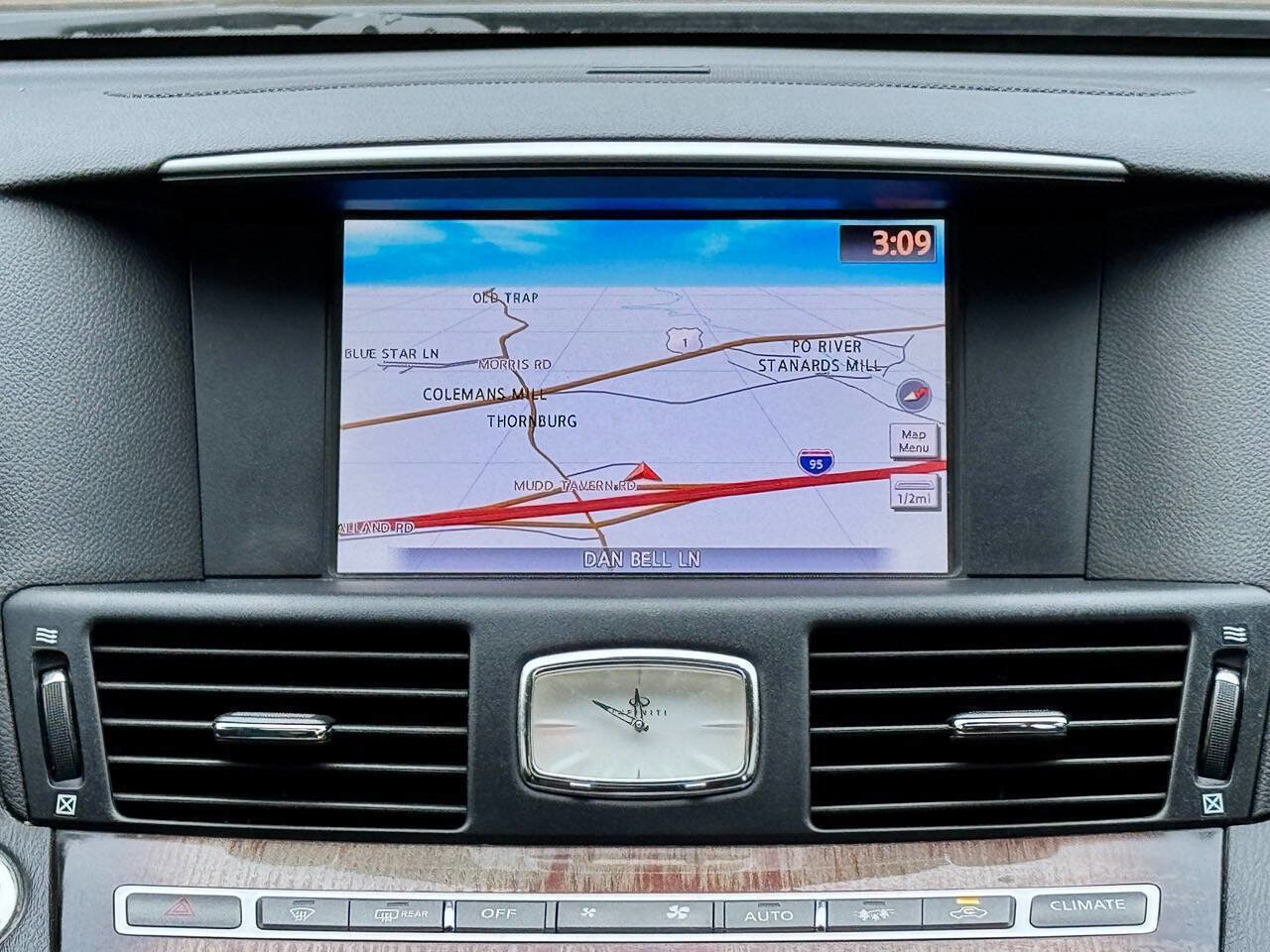 Used 2012 INFINITI M56 x w/ Deluxe Touring Pkg image 15