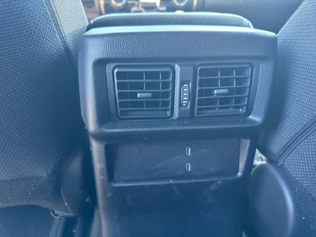 Used 2025 Toyota 4Runner SR5 AWD/4WD image 16