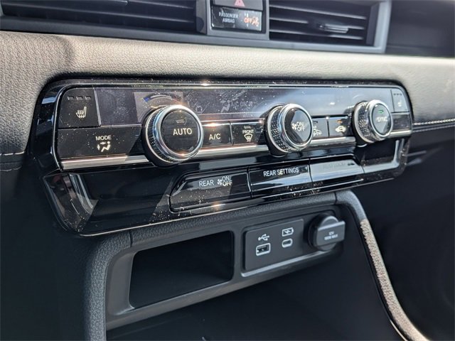 New 2025 Honda Pilot Touring image 19