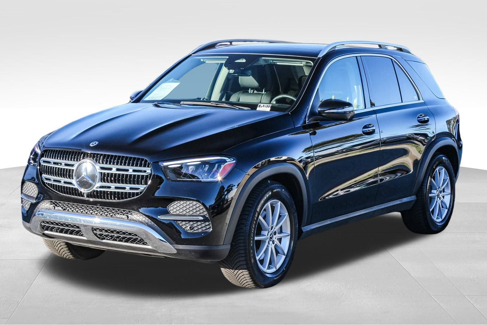 Certified 2025 Mercedes-Benz GLE 350 4MATIC image 3