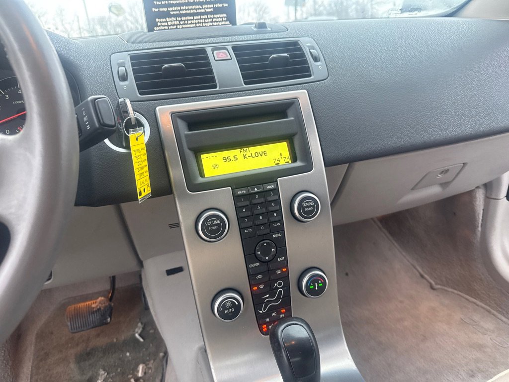 Used 2008 Volvo C70 T5 image 16