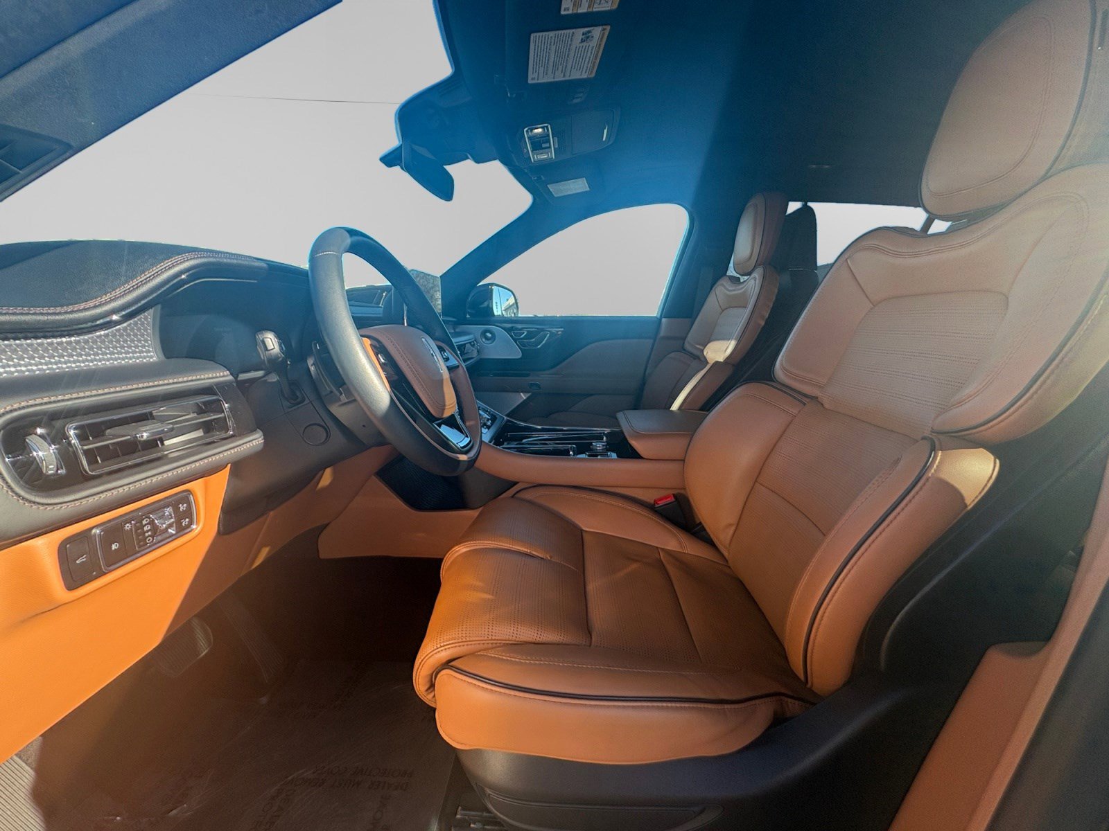 Certified 2024 Lincoln Aviator Black Label w/ Dynamic Handling Package image 9