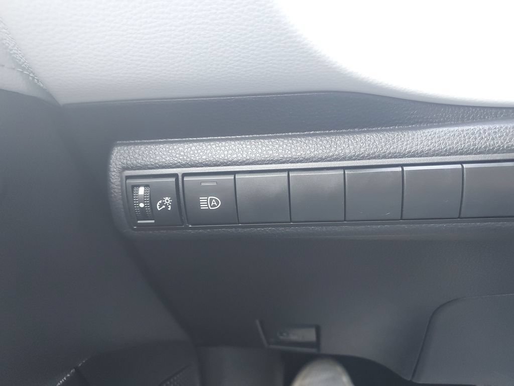 Used 2024 Toyota Corolla SE FWD image 18