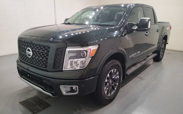 Used 2019 Nissan Titan PRO-4X w/ Pro-4x Convenience Package AWD/4WD image 4