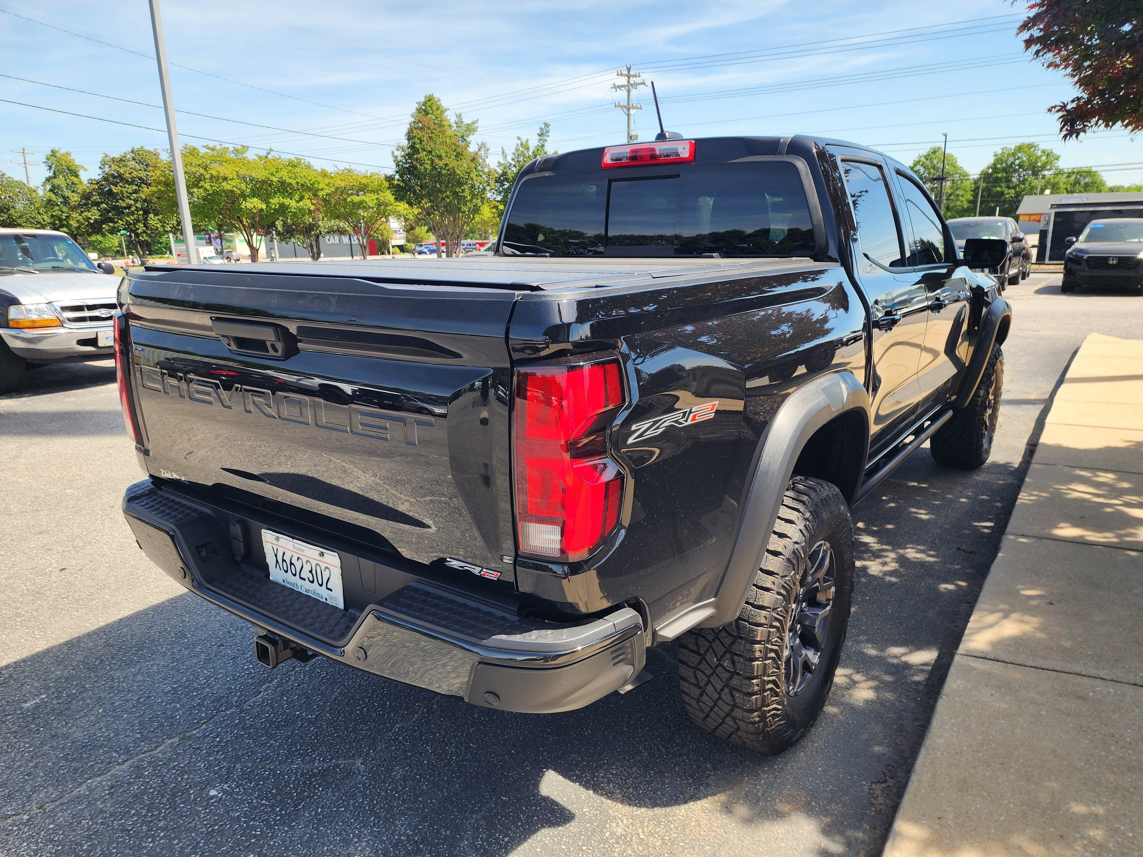 Used 2024 Chevrolet Colorado ZR2 w/ ZR2 Convenience Package III AWD/4WD image 6