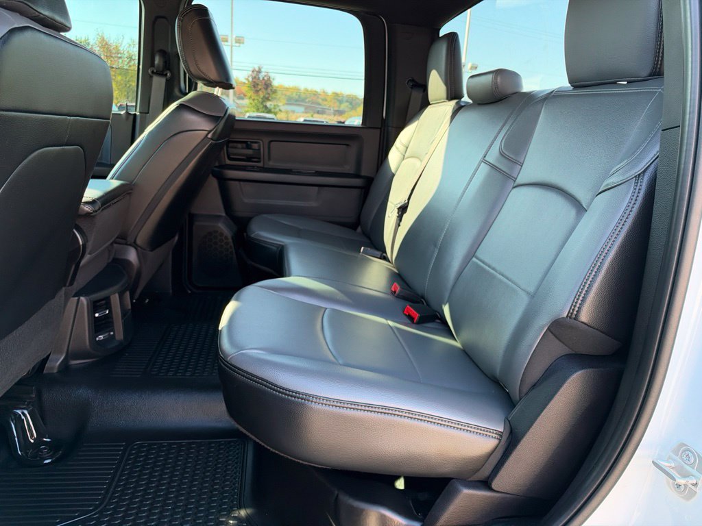 Used 2024 RAM 3500 Tradesman AWD/4WD image 40