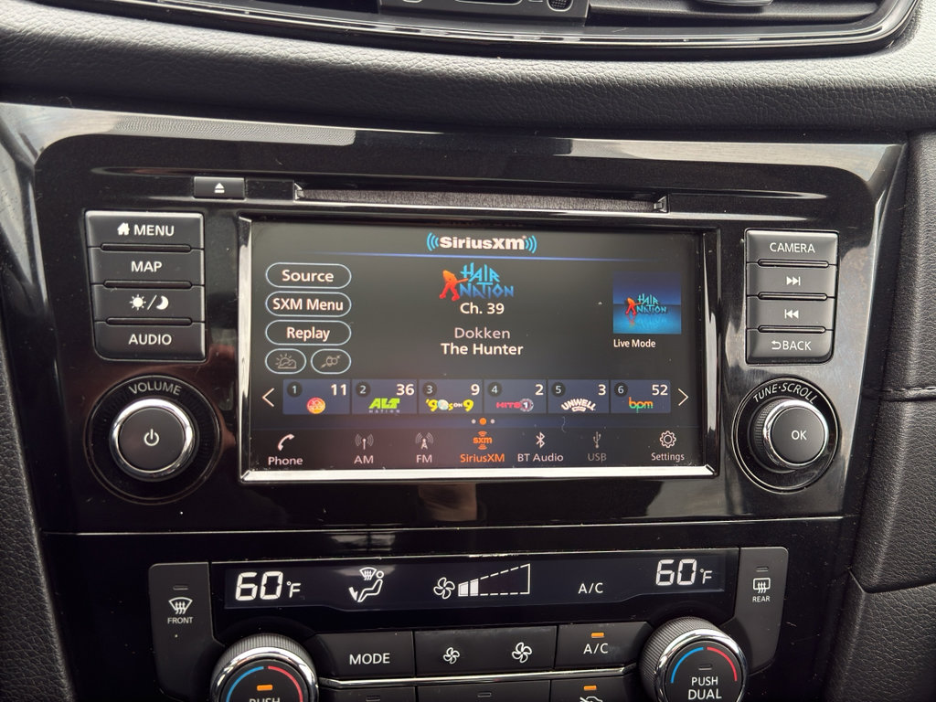 Used 2019 Nissan Rogue SV w/ Sun & Sound Touring Package AWD/4WD image 18