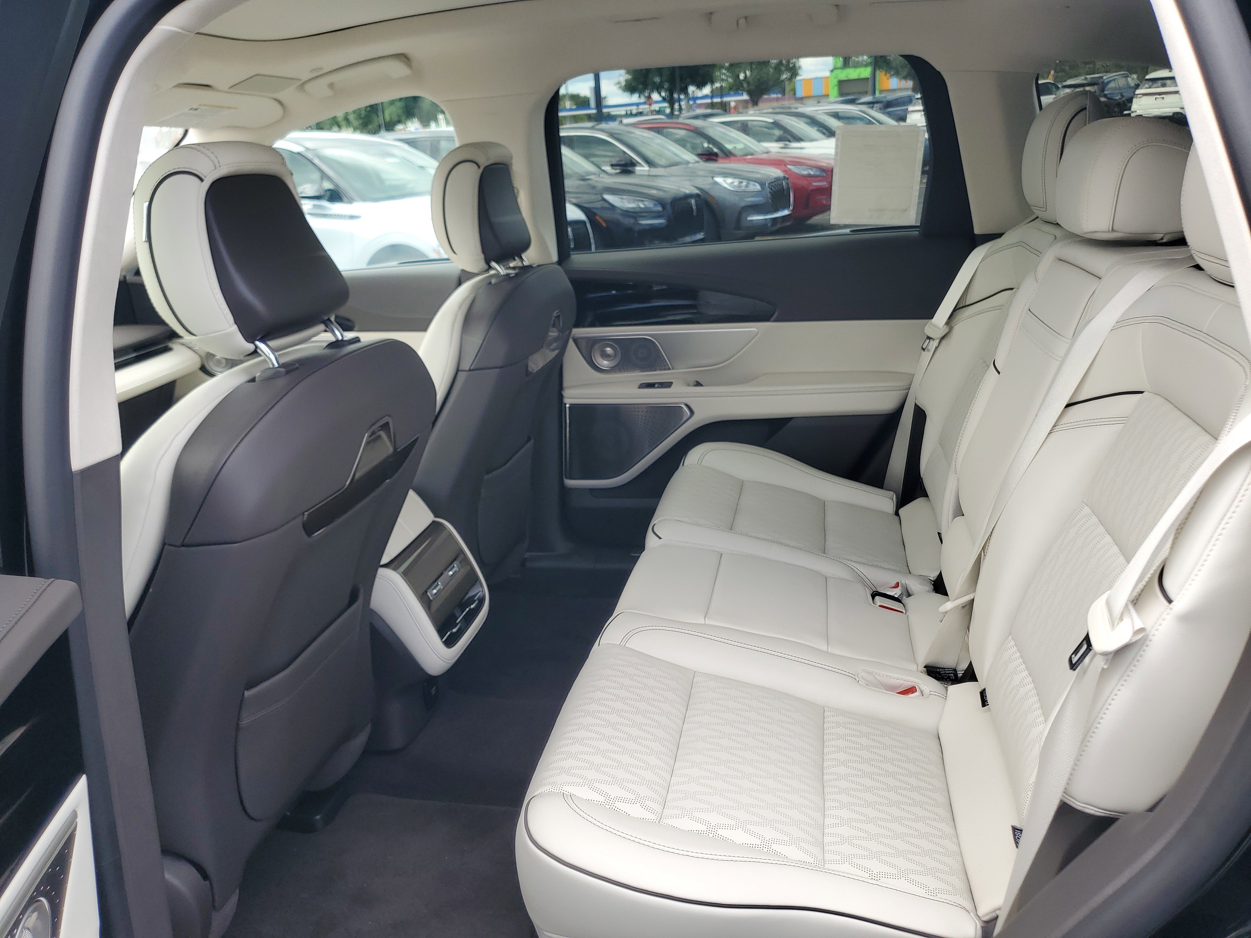 New 2025 Lincoln Nautilus Black Label image 27