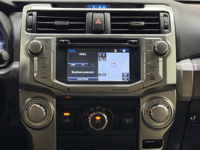 Used 2019 Toyota 4Runner SR5 AWD/4WD image 28