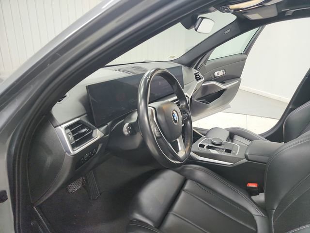 Used 2023 BMW 330i Sedan w/ Driving Assistance Package image 18