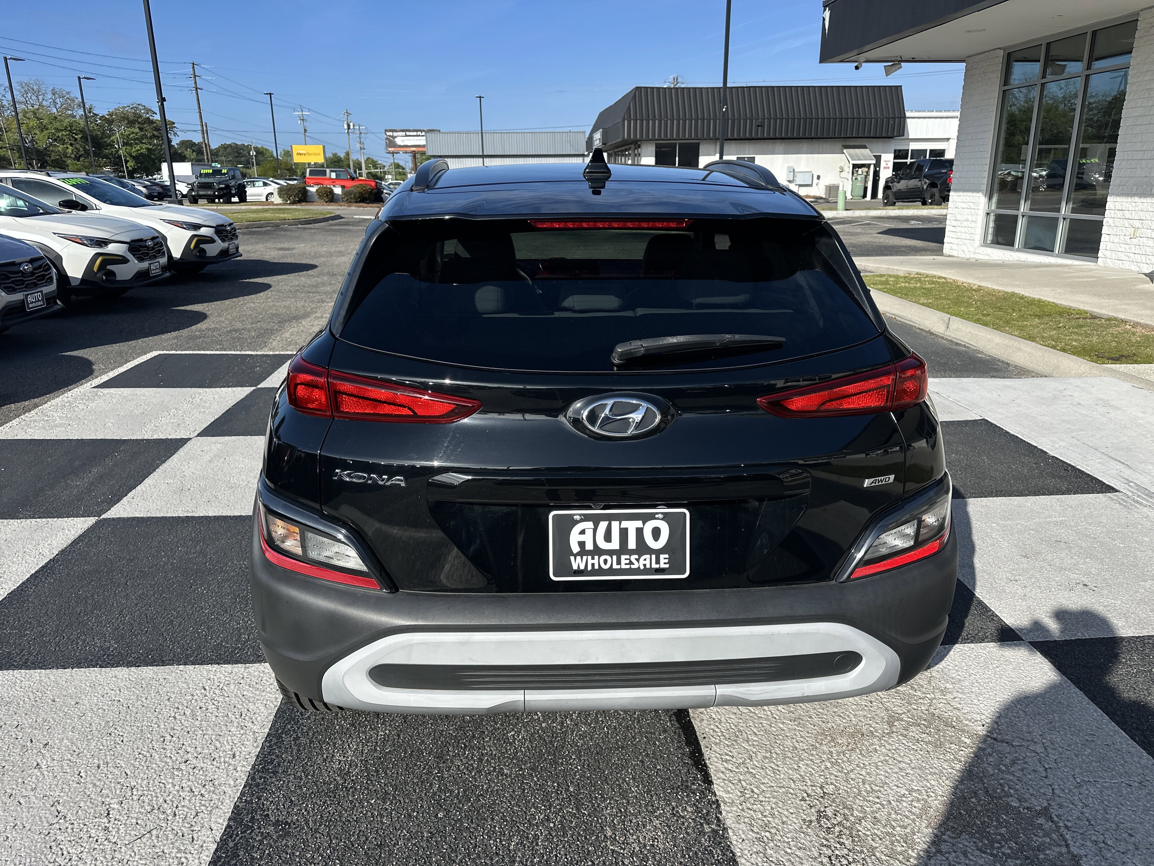 Used 2023 Hyundai Kona SEL w/ Cargo Package image 4