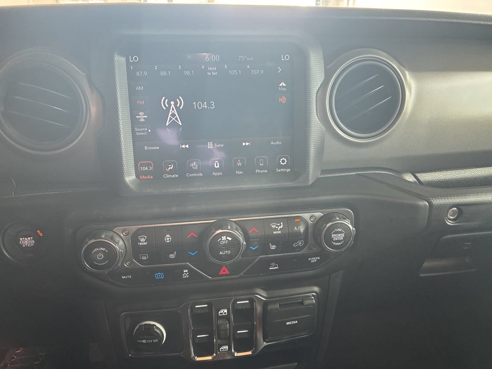Used 2023 Jeep Wrangler Unlimited w/ Cold Weather Group AWD/4WD image 21