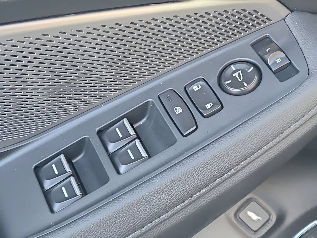 New 2026 Acura MDX SH-AWD image 33