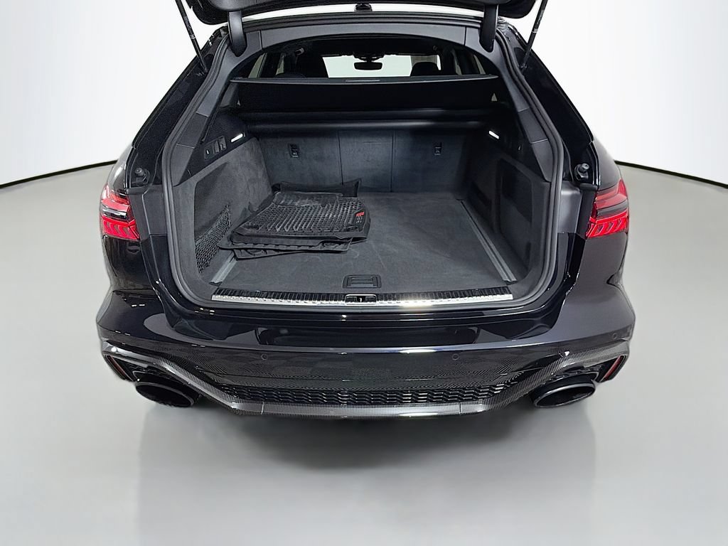 Used 2021 Audi RS 6 w/ Carbon Optic Package AWD/4WD image 28