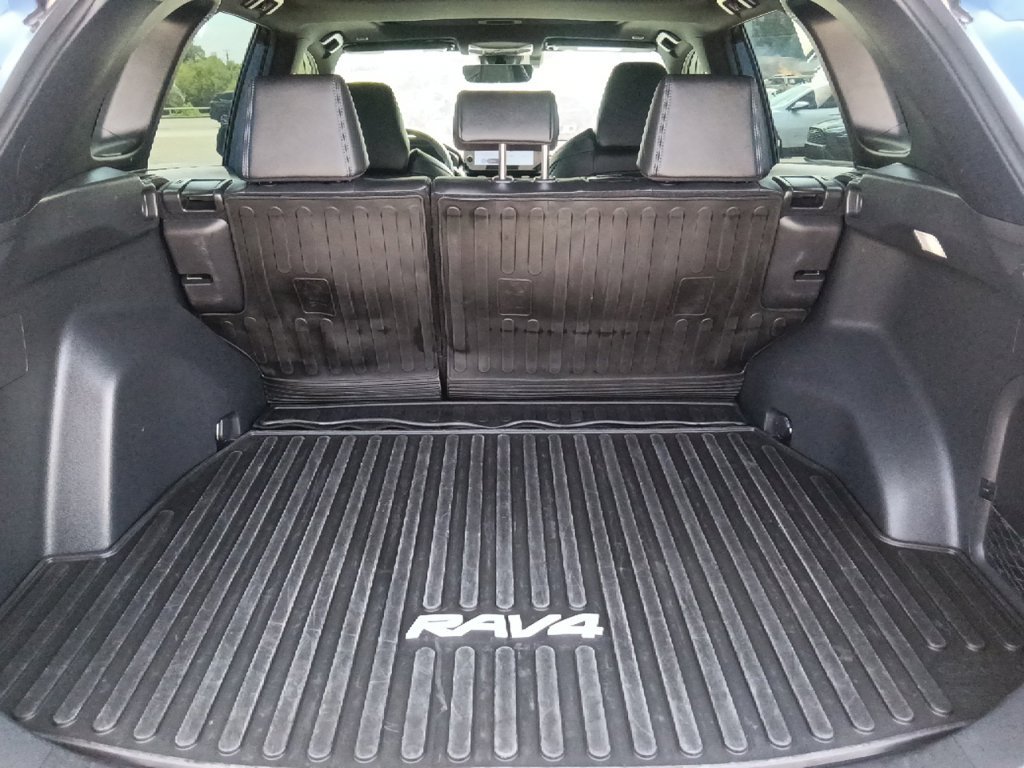 Used 2023 Toyota RAV4 XSE w/ XSE Grade Weather Package AWD/4WD image 28
