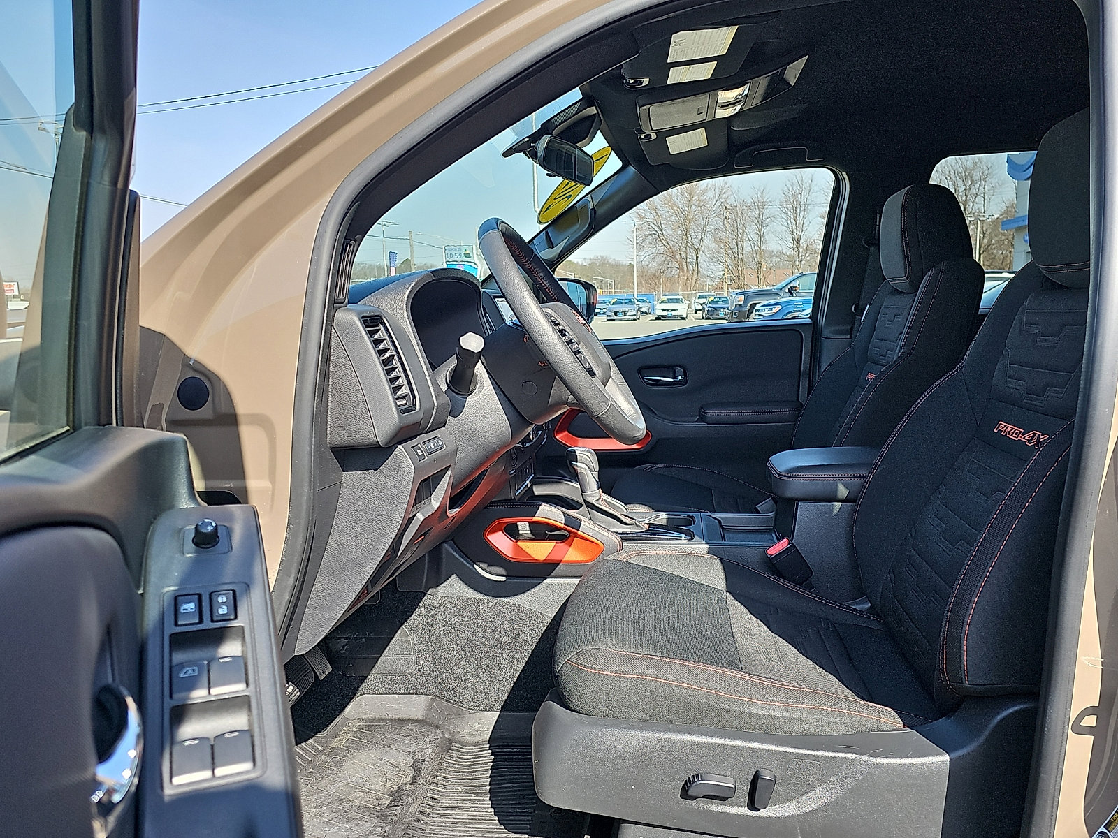 Used 2024 Nissan Frontier PRO-4X w/ Off-Road Protection Package image 14