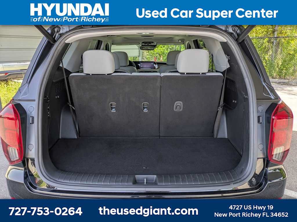 Used 2022 Hyundai Palisade SEL w/ Premium Package FWD image 10