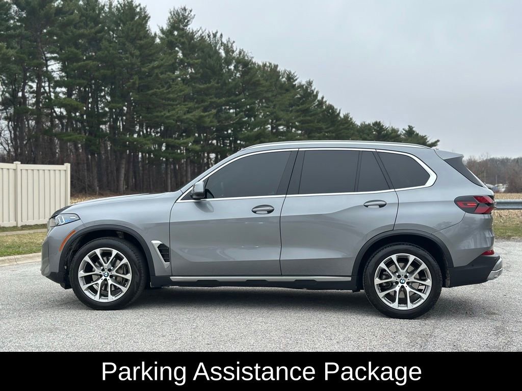Certified 2024 BMW X5 xDrive40i w/ Premium Package AWD/4WD image 4