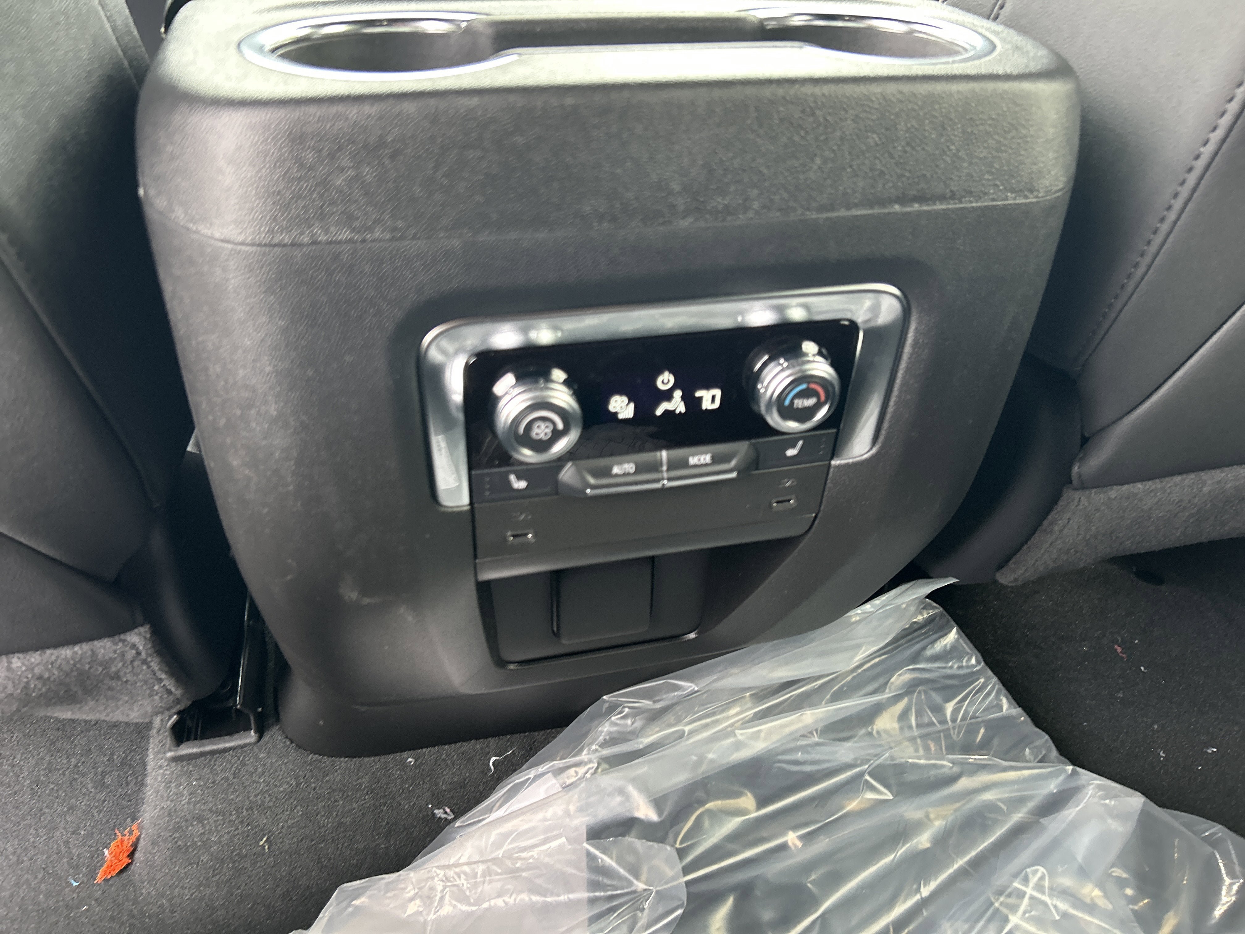 New 2026 GMC Yukon Elevation AWD/4WD image 30