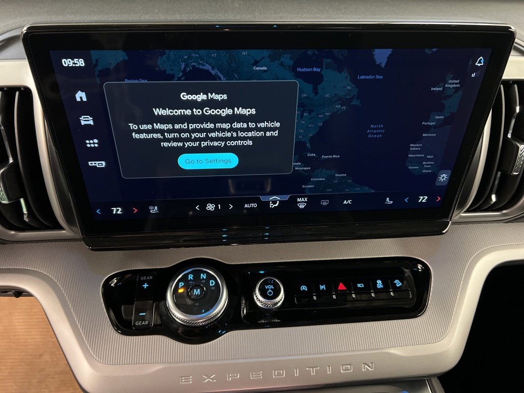 New 2025 Ford Expedition Active image 11