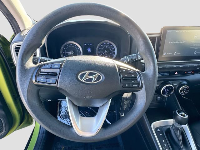 Used 2020 Hyundai Venue SEL image 11