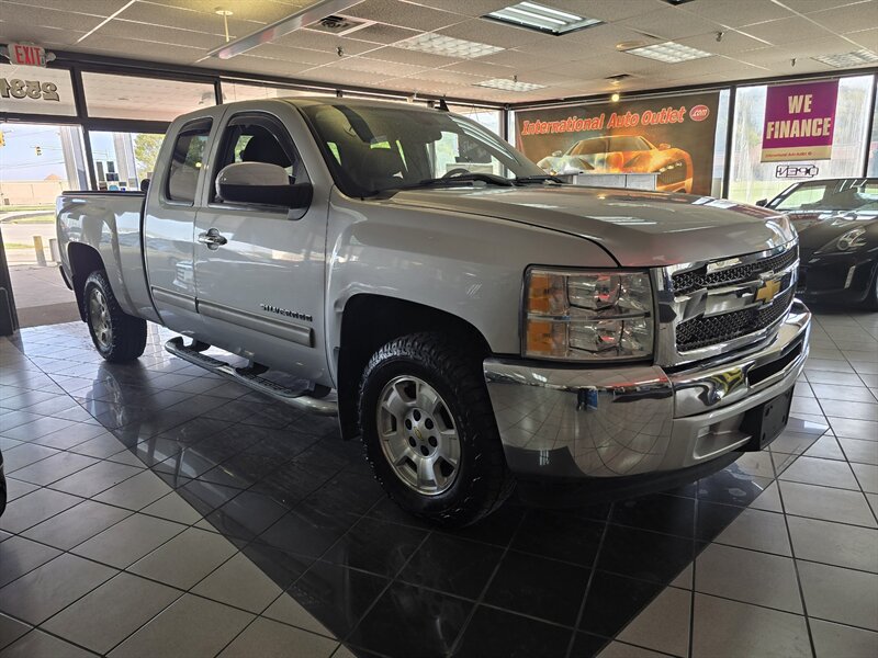Used 2013 Chevrolet Silverado 1500 LT RWD image 3
