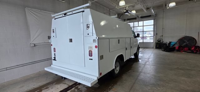New 2026 Chevrolet Express 3500 w/ Power Convenience Package RWD image 7