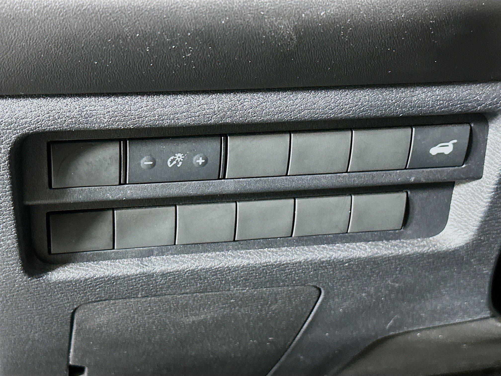 Used 2024 Mitsubishi Outlander SE image 17