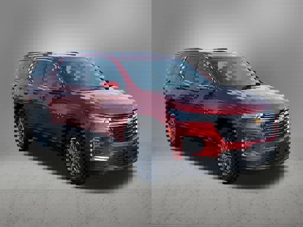 Used 2024 Chevrolet Traverse LT image 8