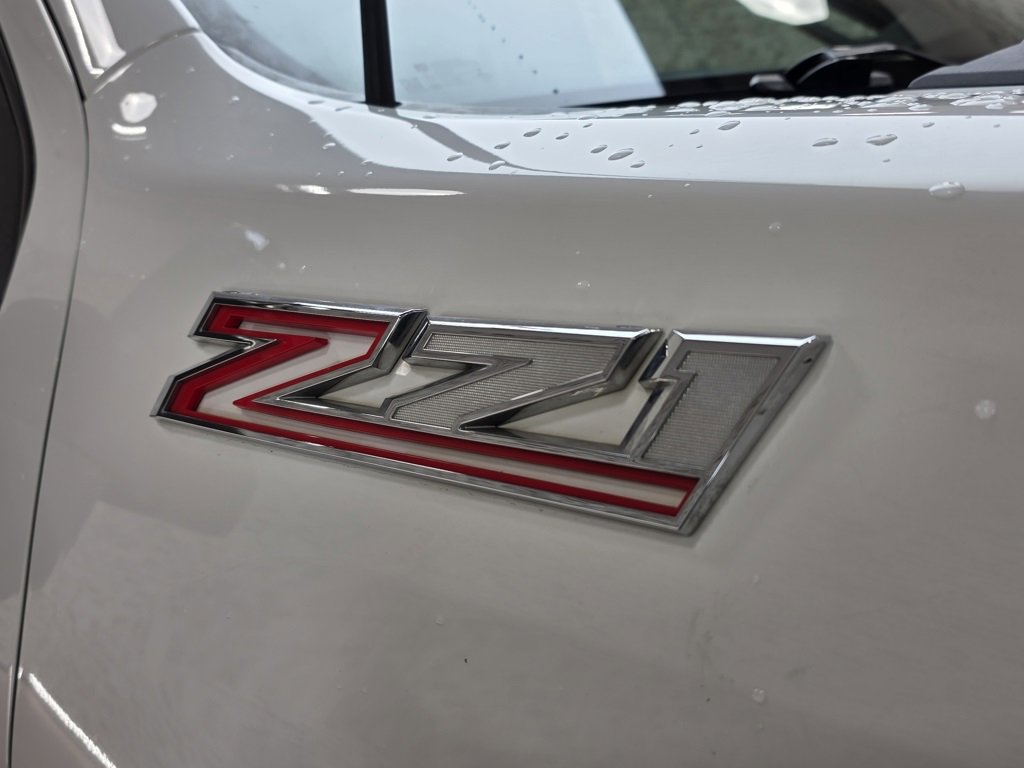 Used 2022 Chevrolet Silverado 2500 LTZ w/ LTZ Convenience Package image 12