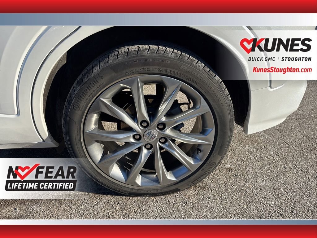 Used 2024 Buick Encore GX Avenir w/ Avenir Convenience Package image 18