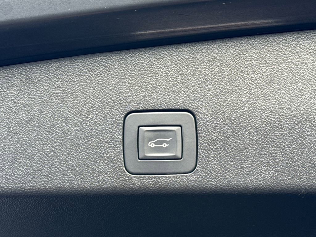 Used 2023 Buick Encore GX Select w/ Experience Buick Package image 35