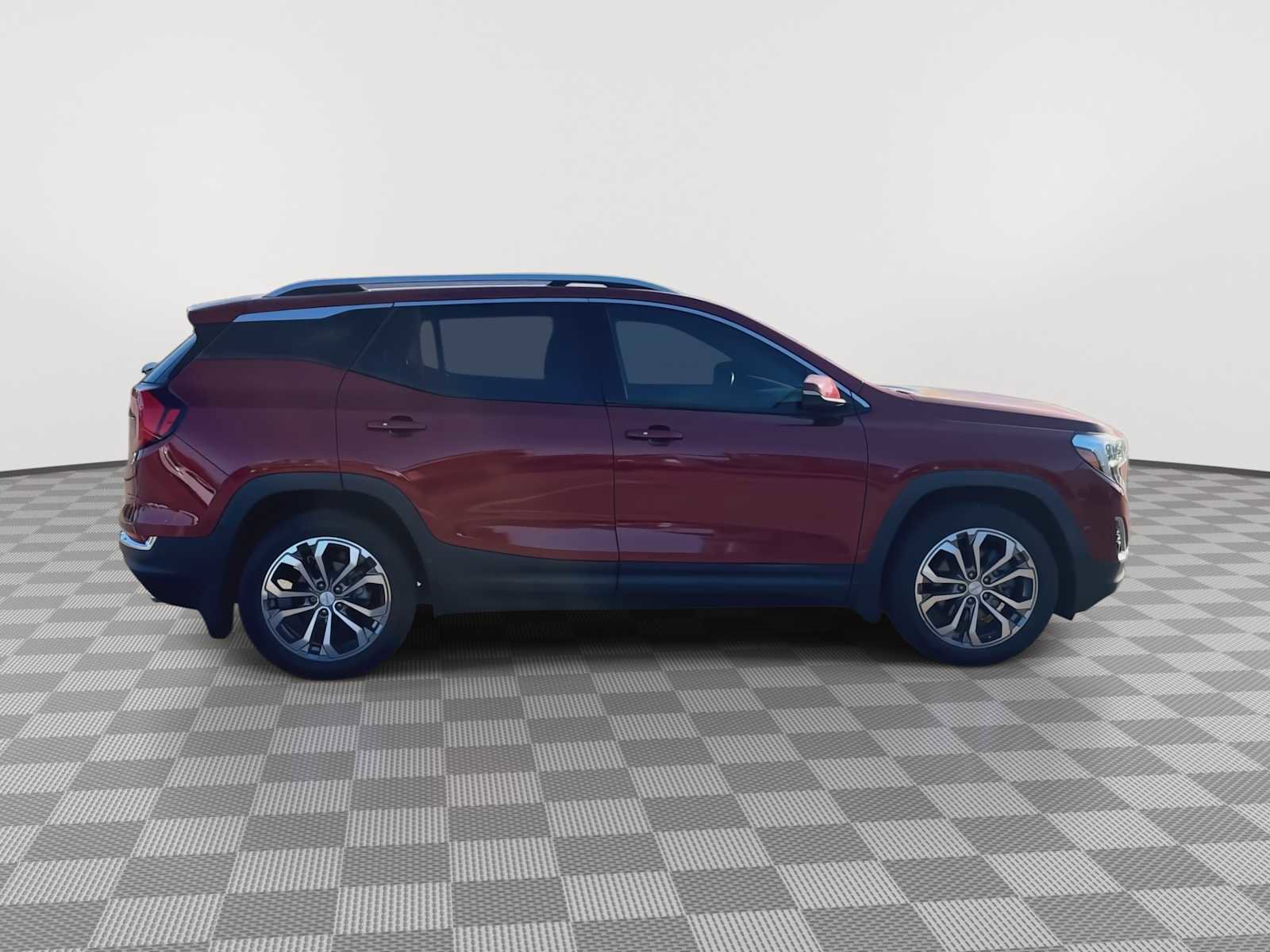 Used 2019 GMC Terrain SLT w/ LPO, Floor Liner Package image 9