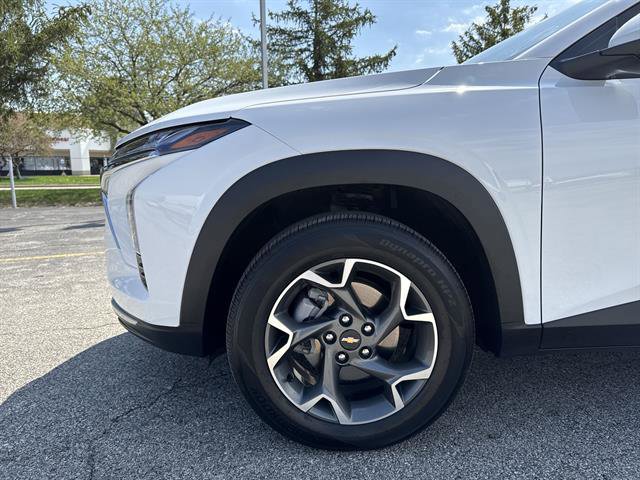 Used 2024 Chevrolet Trax LT w/ Driver Confidence Package FWD image 18