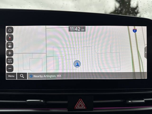 Used 2024 Hyundai Elantra Limited image 32