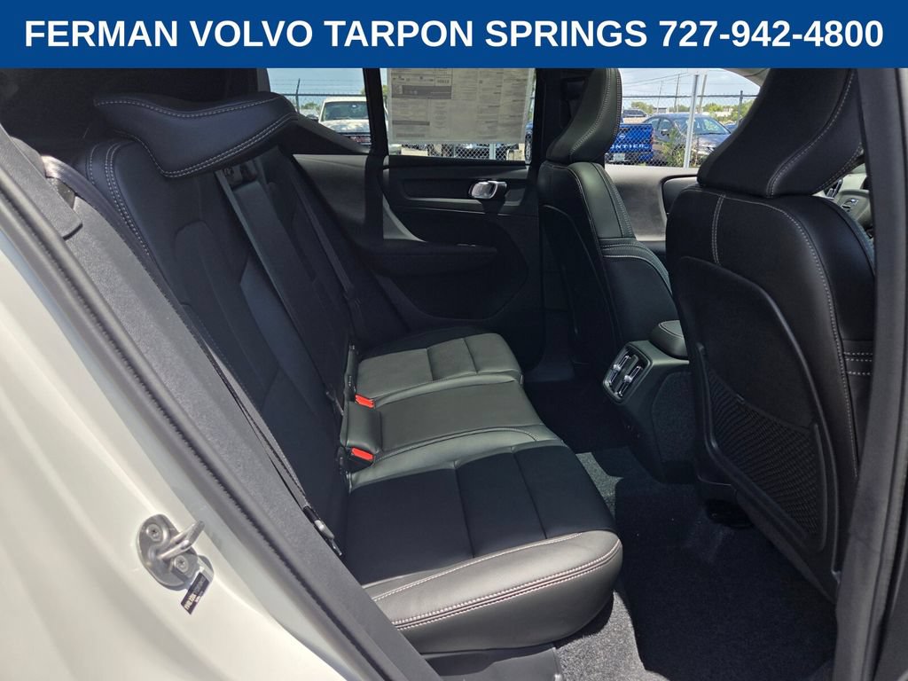 New 2026 Volvo XC40 B5 Plus w/ Climate Package AWD/4WD image 17