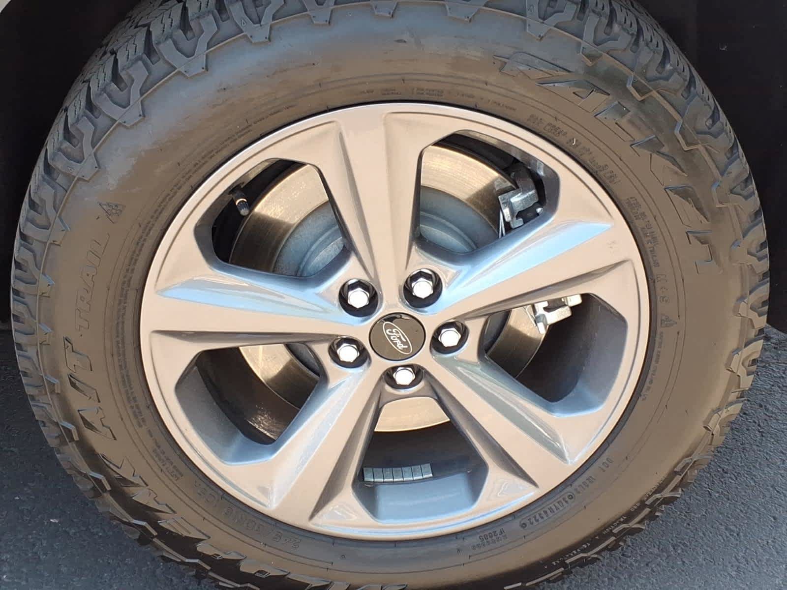 Used 2024 Ford Edge SEL w/ Sport Appearance Package AWD/4WD image 11
