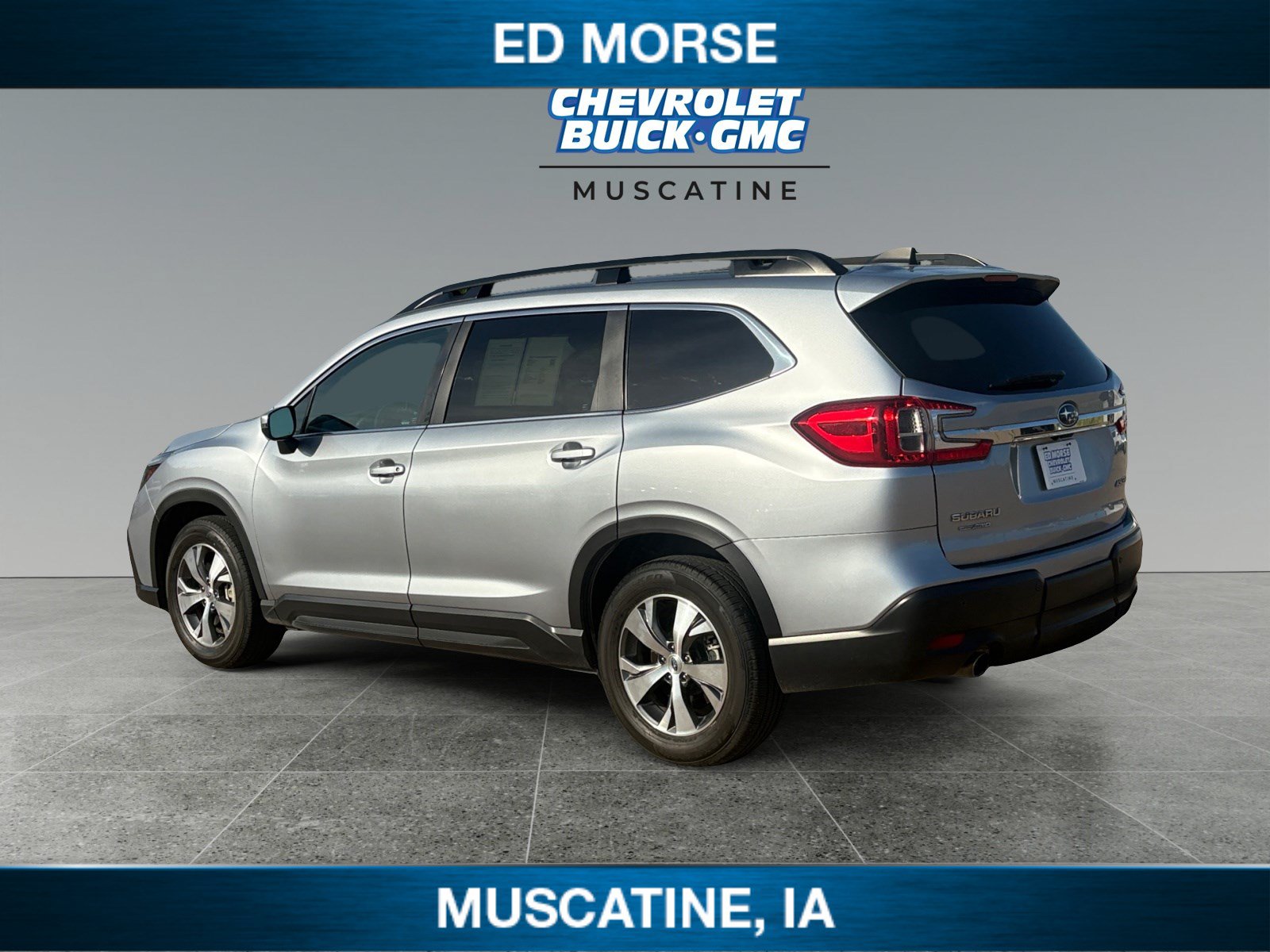 Used 2023 Subaru Ascent Premium w/ Convenience Package AWD/4WD image 3