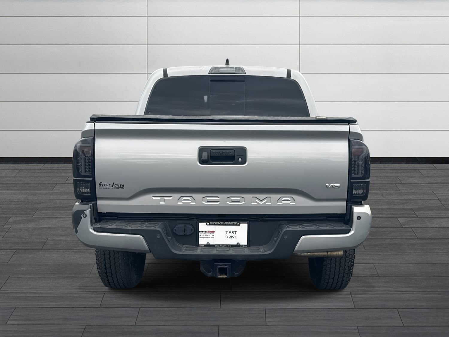 Used 2021 Toyota Tacoma TRD Off-Road w/ Technology Package image 5