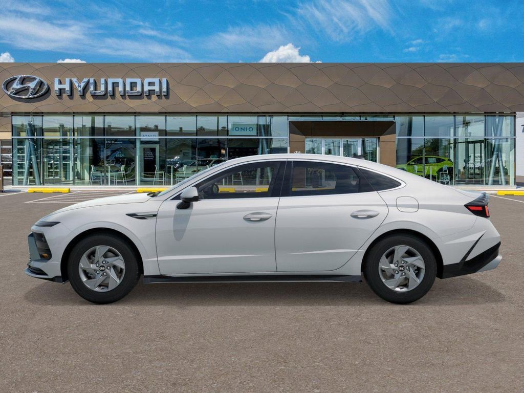 New 2026 Hyundai Sonata SE image 3