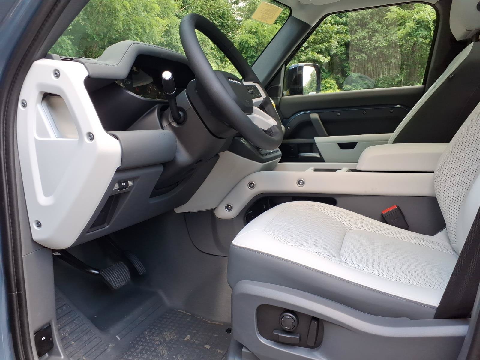 New 2026 Land Rover Defender 110 S AWD/4WD image 16
