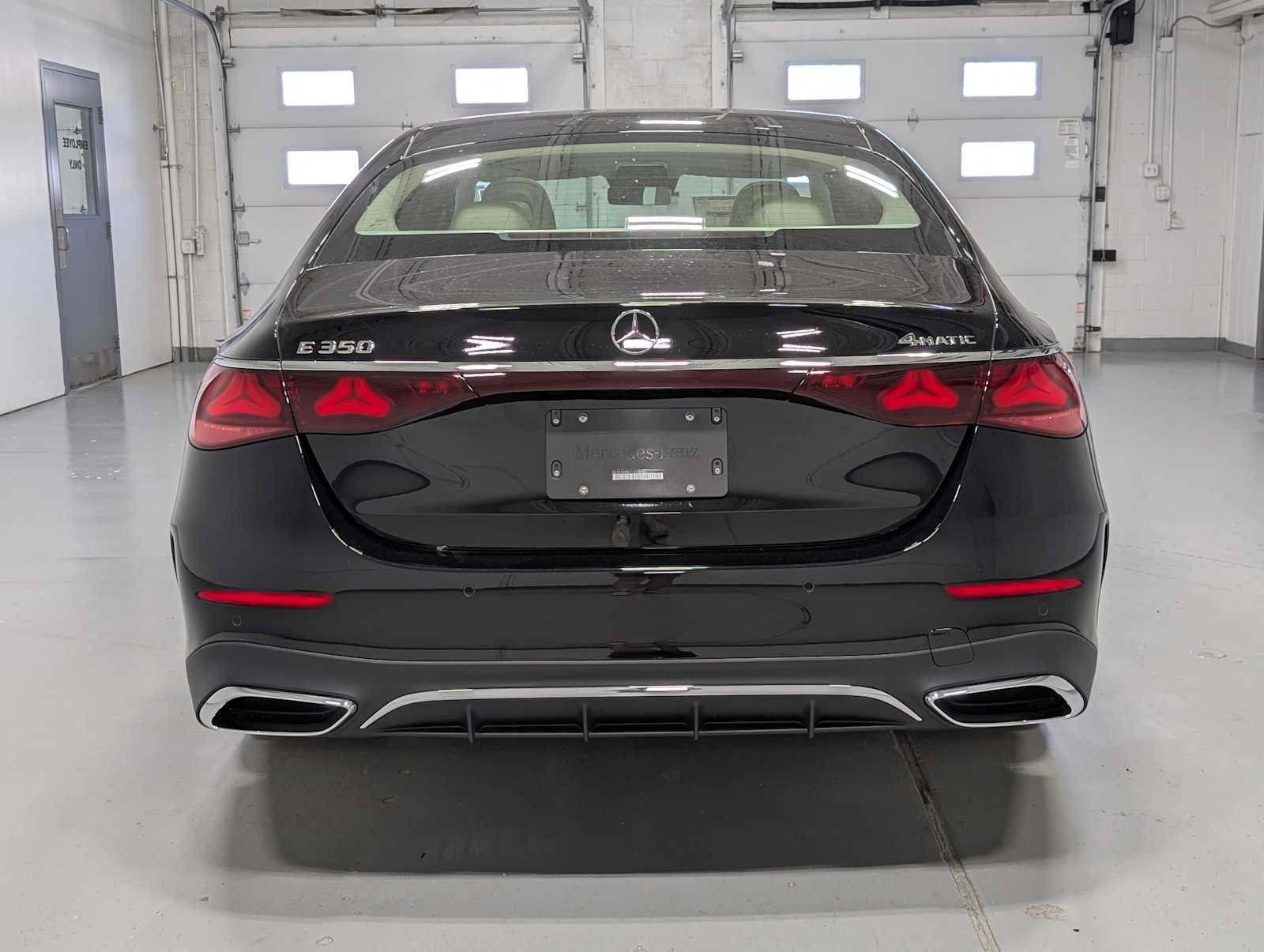 New 2026 Mercedes-Benz E 350 4MATIC Sedan image 8
