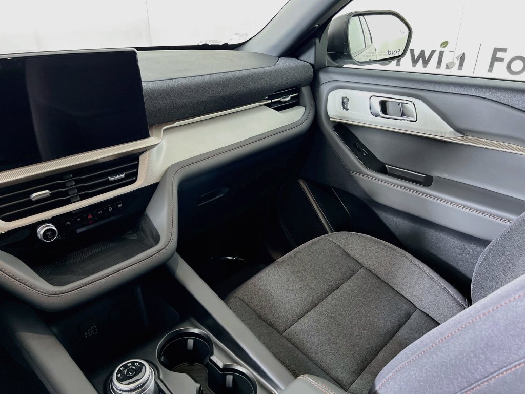 New 2027 Ford Explorer Active AWD/4WD image 28