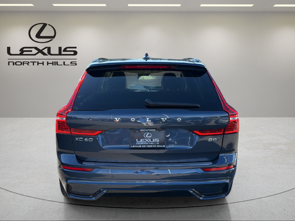 Used 2025 Volvo XC60 B5 Ultra w/ Protection Package Premier AWD/4WD image 7