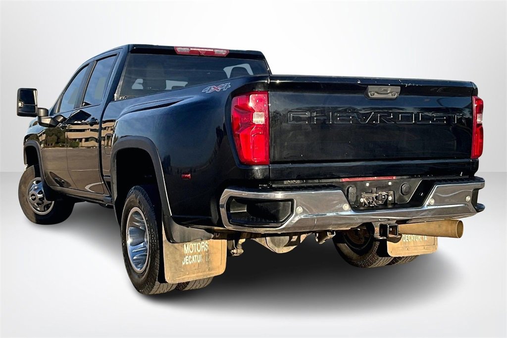 Used 2023 Chevrolet Silverado 3500 LT w/ Texas Edition image 4