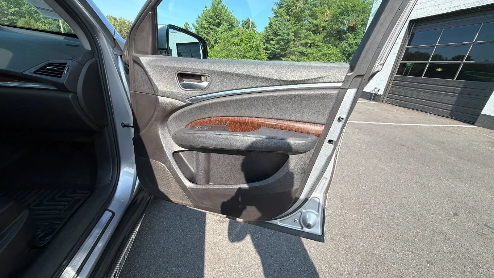 Used 2017 Acura MDX SH-AWD image 56