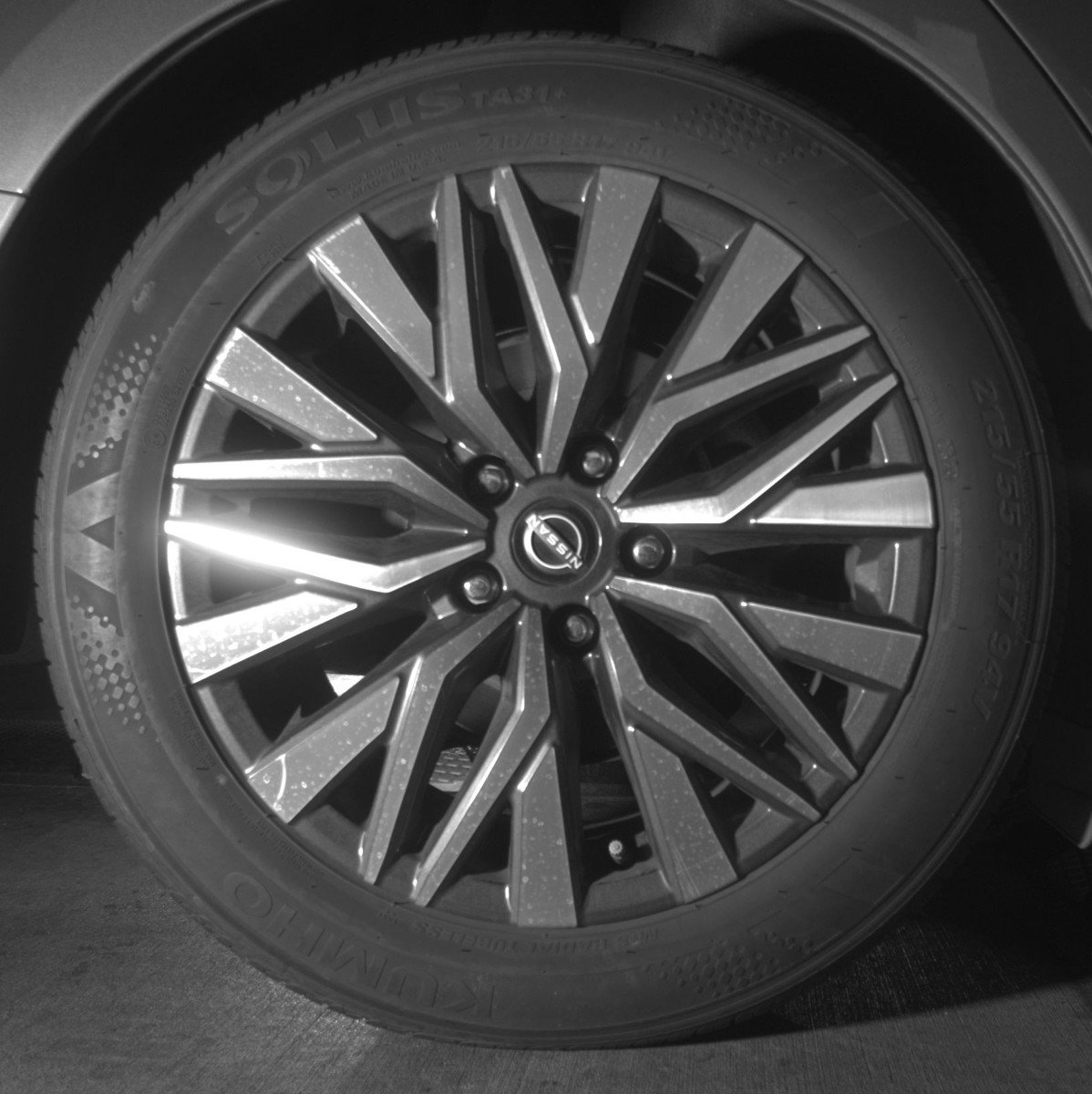 Used 2025 Nissan Altima 2.5 SV FWD image 15