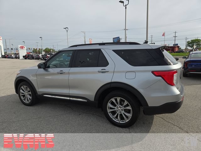Used 2023 Ford Explorer XLT w/ Equipment Group 202A AWD/4WD image 27