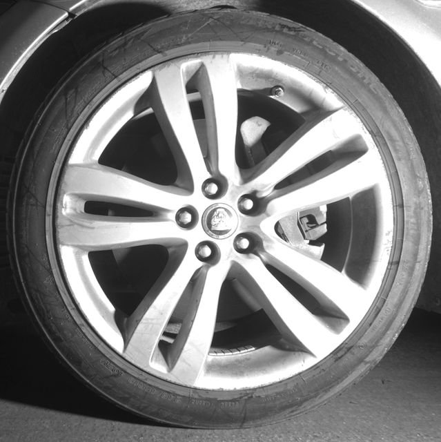 Used 2012 Jaguar XJ L image 37